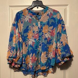 Multicolored Blouse with Flutter Sleeves and Mandarin Collar